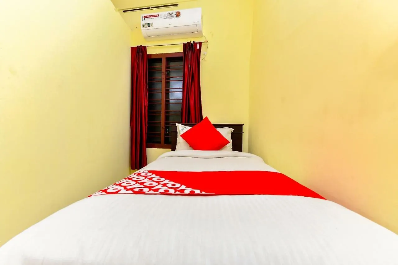 Hotel Oyo 7771 Ern Station Kochi